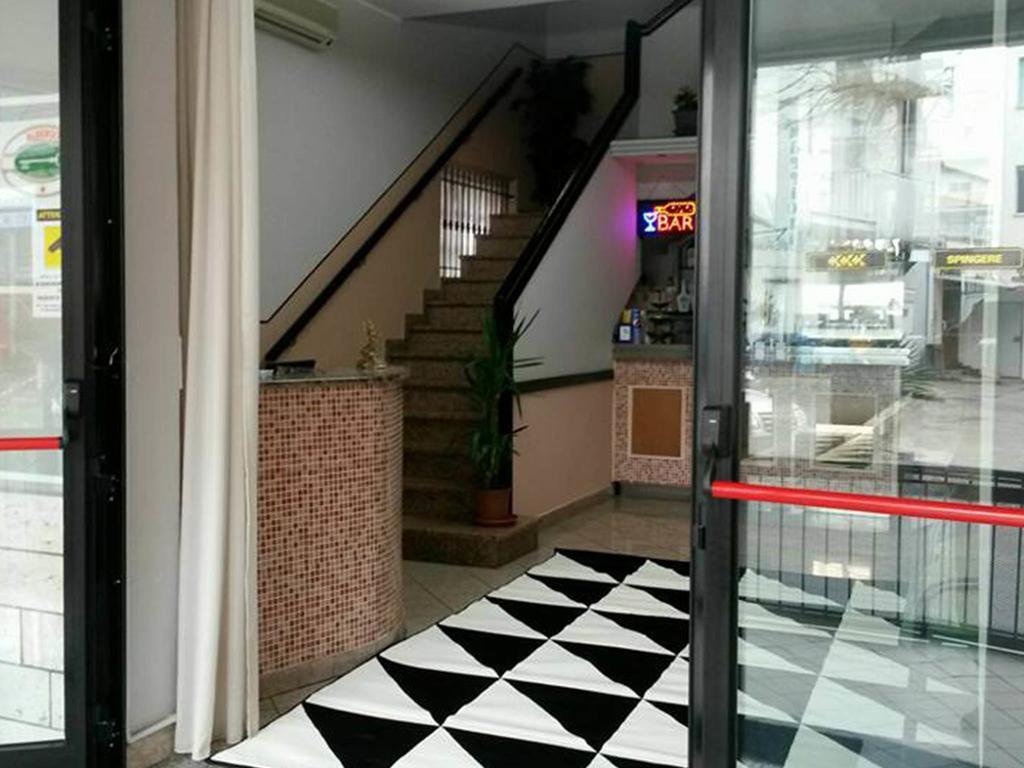 Hotel Laura Rimini Exteriör bild